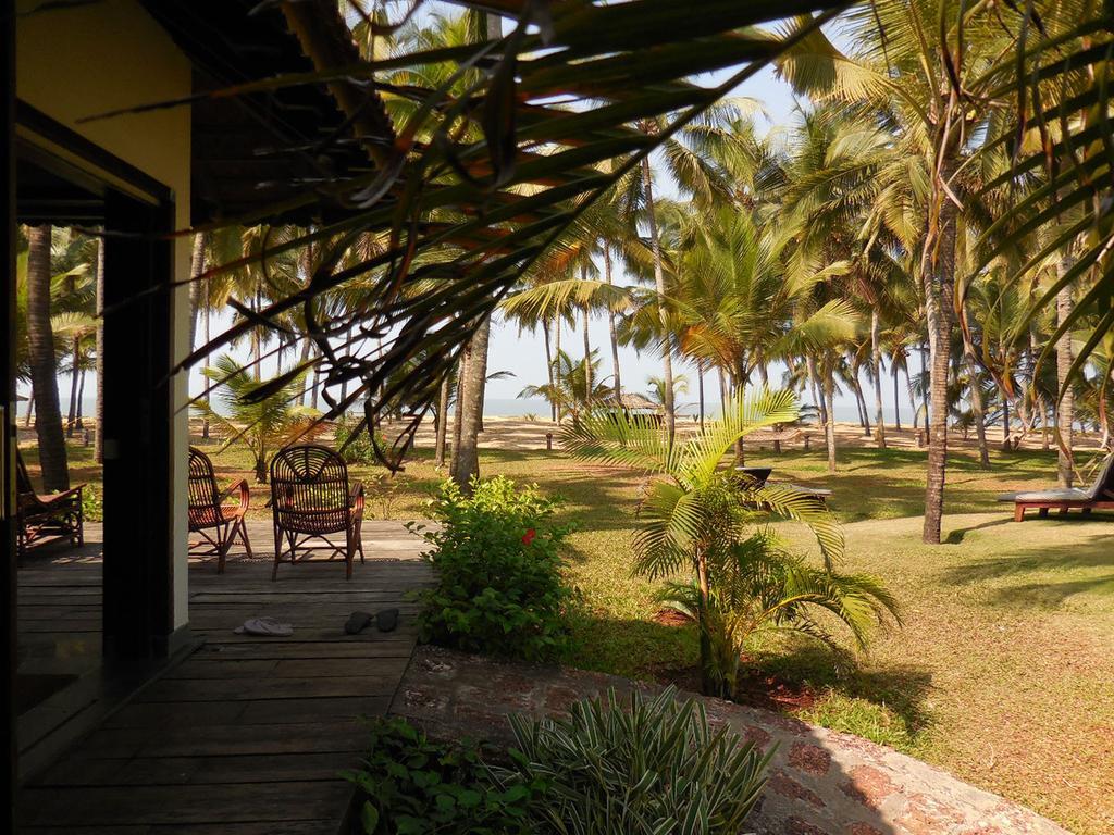 Kanan Beach Resort Nīleshwar Eksteriør billede